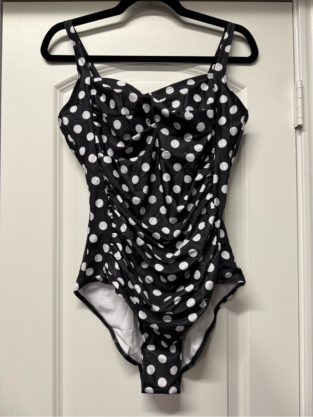 NWT Black & White Polka Dot One Piece Swimsuit XL Ruched Tummy Control